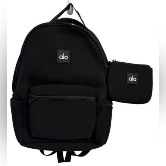 ALO Yoga Stow Backpack🔥 BRAND NEW w/tags!🔥 - Picture 14 of 16